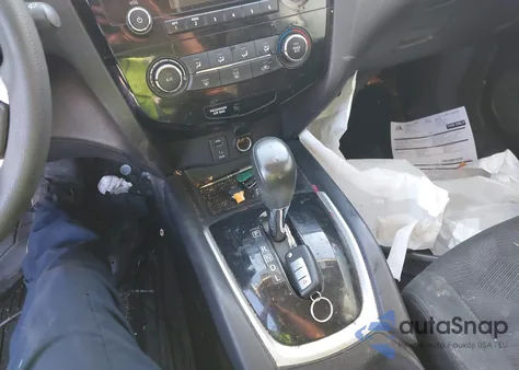 2016 Nissan Rogue S z USA, uszkodzony, nr VIN 5N1AT2MN6GC831634